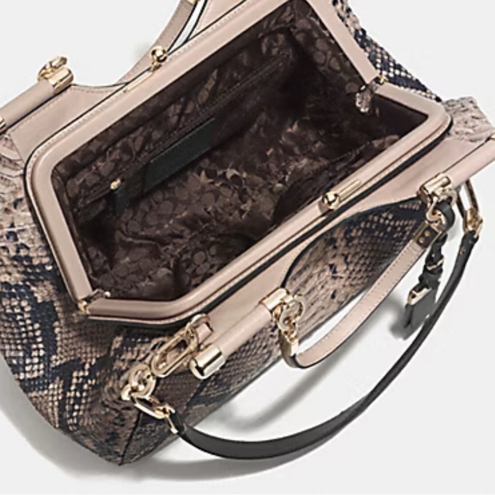 Pre-loved 😍COACH BUNDLE & LV DUST BAG! - Picture 3 of 17